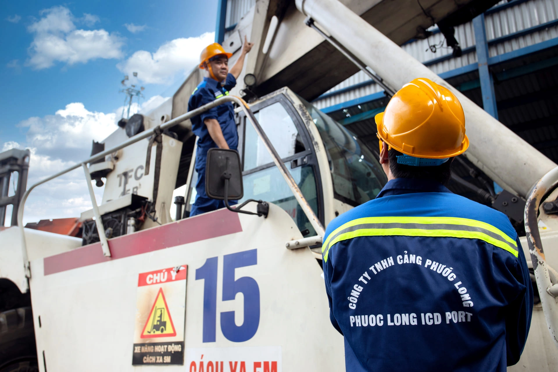 Depot và sửa chữa container