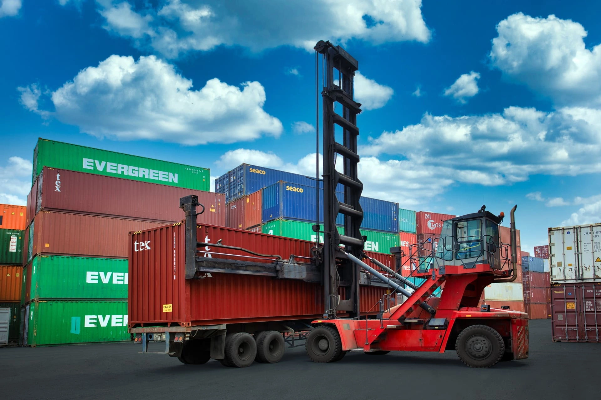 Dịch vụ cho thuê container